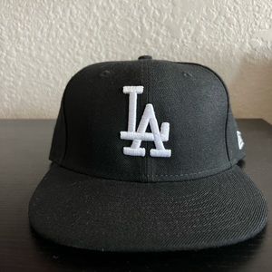 LA Dodgers black & white New Era cap - 7 1/4"